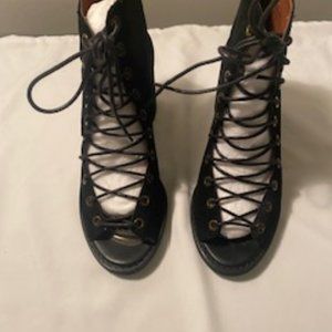 Jeffrey Campbell Black Suede Lace   9 medium 3 inch heel